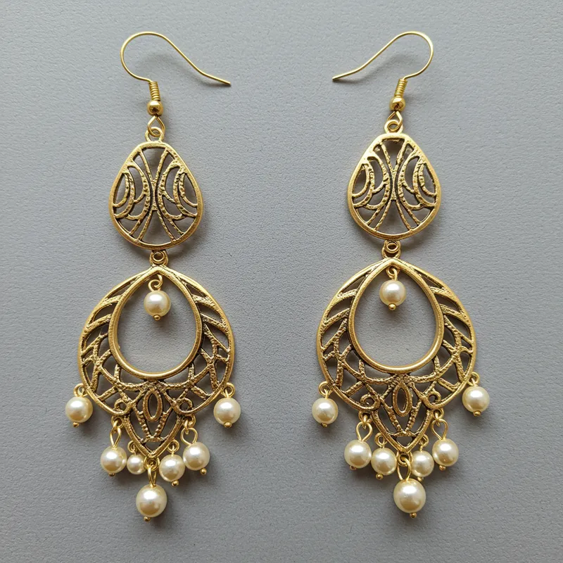 Elegant Lightweight Jewelry Set for Everyday Wear