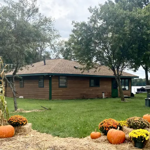 Upscale Fall Landscaping with Pumpkins & Chrysanthemums