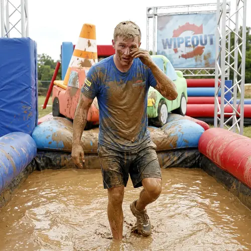 Wipeout Season 4: Driver's Ed Mud Pit Contestant