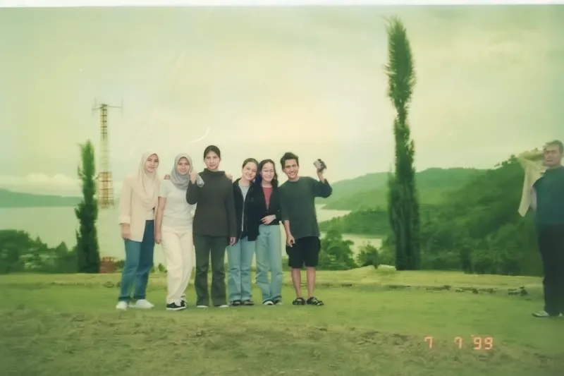 Enhance Old Photos with Hijab Effects