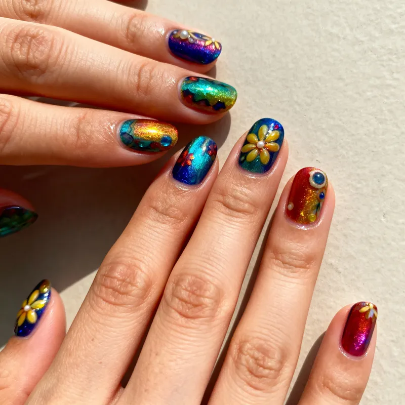 Stunning Nail Art Designs: Vibrant & Intricate Patterns