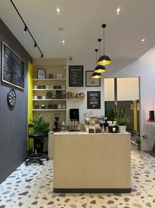 Corporate Pantry Decoration Ideas for Café Feel