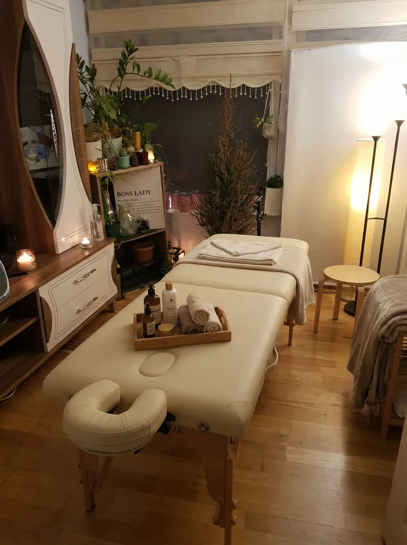 Relaxing Massage Space for Ultimate Refreshment