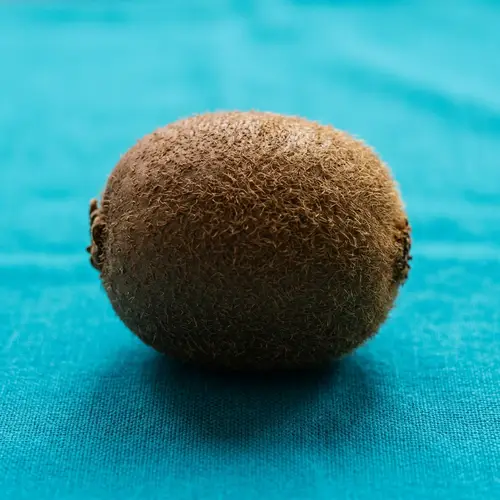 Realistic Kiwi Fruit Image | Fresh and Vibrant