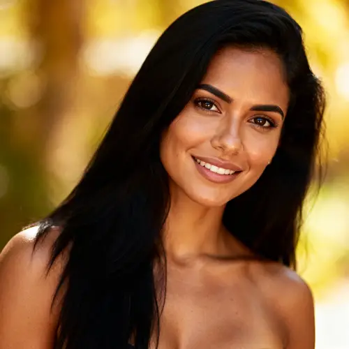 Captivating Hispanic Woman with Enchanting Eyes