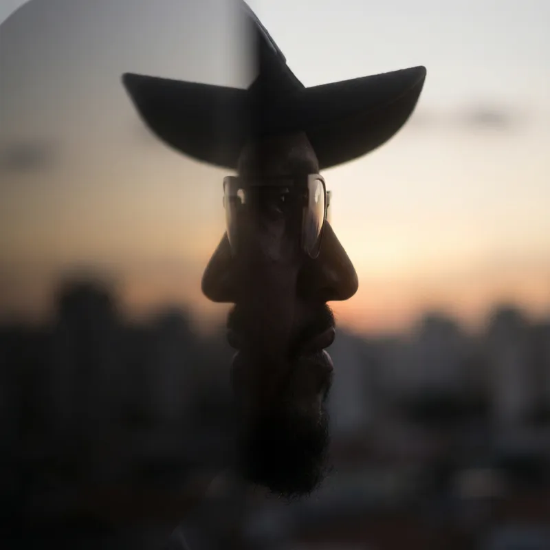 Mano Brown Silhouette Art - Captivating Design