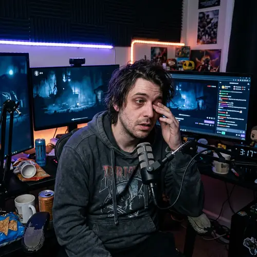 Insomniac Live Streamer: Join the Nightly Vibes