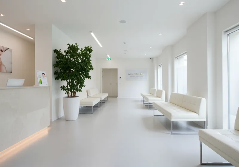Aesthetic Clinic Waiting Area – Comfort & Style