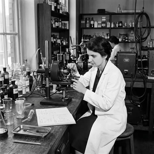 Rosalind Franklin in the Laboratory