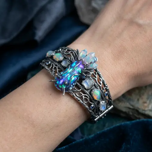 Create Stunning Bracelets Easily