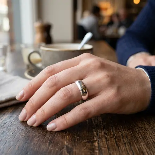 Silver Ladies Ring - Elegant & Versatile Jewelry for Any Occasion