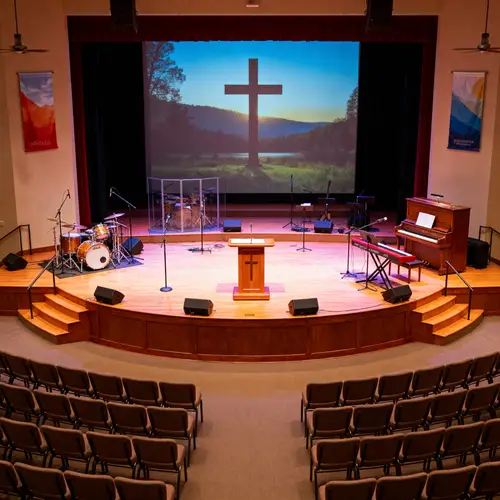 Vibrant 500 Sq Ft Stage Design with Full Band Setup