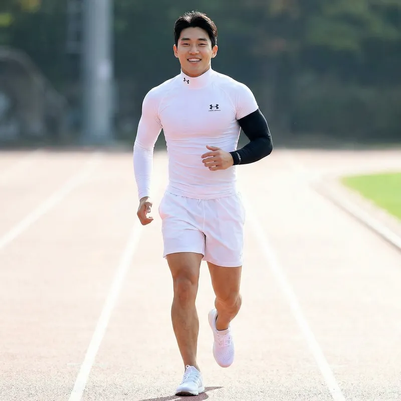 Fit & Handsome Korean Athlete in Under Armour Gear