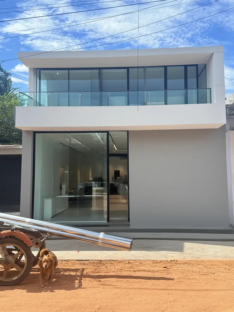 Modern Facade Design for Business Houses Modern Facade Design for Business Houses