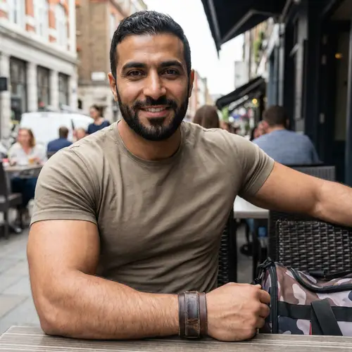 30-Year-Old Muscular Man Seeking Connection