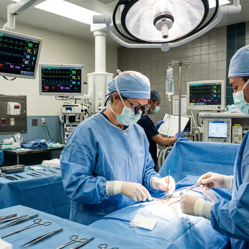 Expert Surgeon: Precise & Compassionate Care