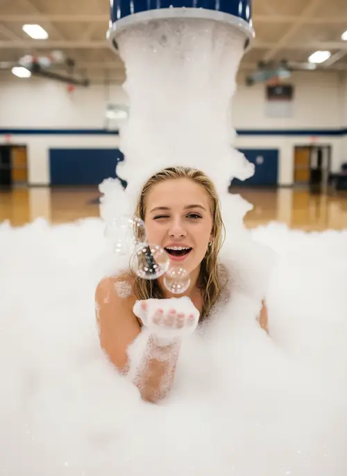 Fun Foam Party Photoshoot – Captivating Moments