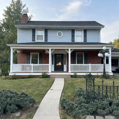 Transform Your Home with a Farmhouse Porch