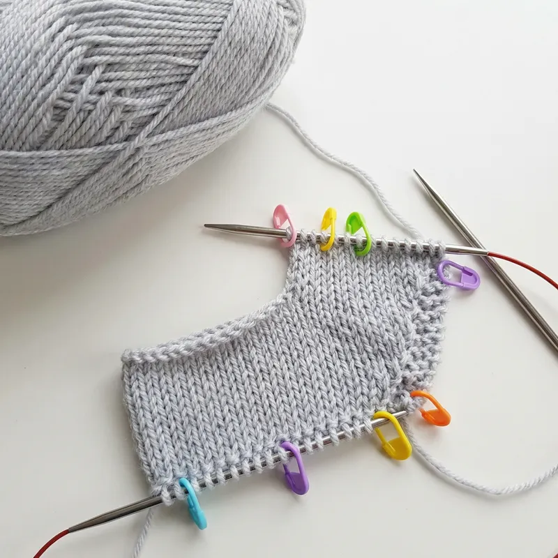 Beginner-Friendly Knitted Women's Top Pattern PDF