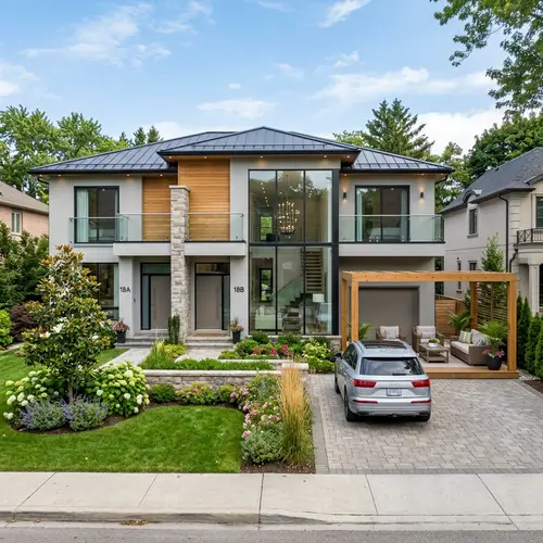 4 Bedroom Duplex House with Garden & Parking