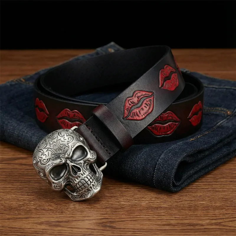 Stylish Lip Design Belt with Skull Buckle