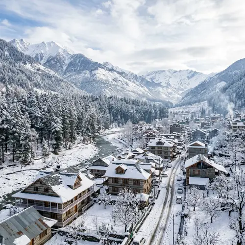 Experience the Beauty of Snow in Manali