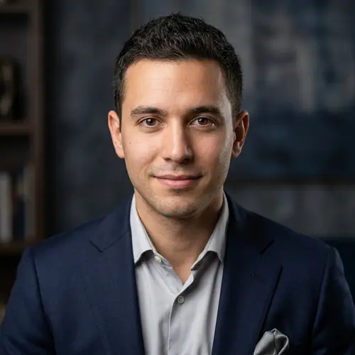 Ultra-Realistic Personal Portraits of Women