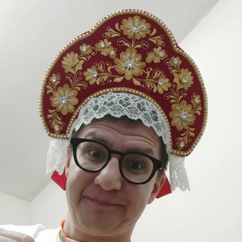 Elegant Kokoshnik: Traditional Russian Headpieces