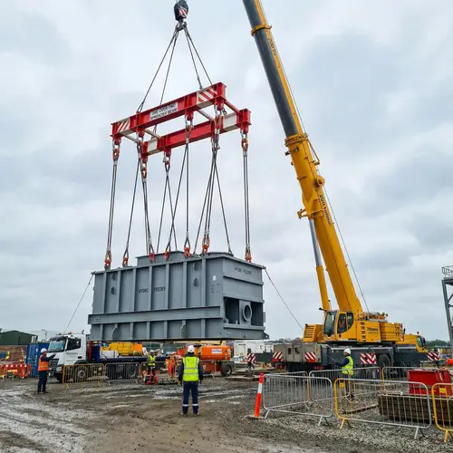 200-Tonne Crane Lifting Operation - Expert Overview
