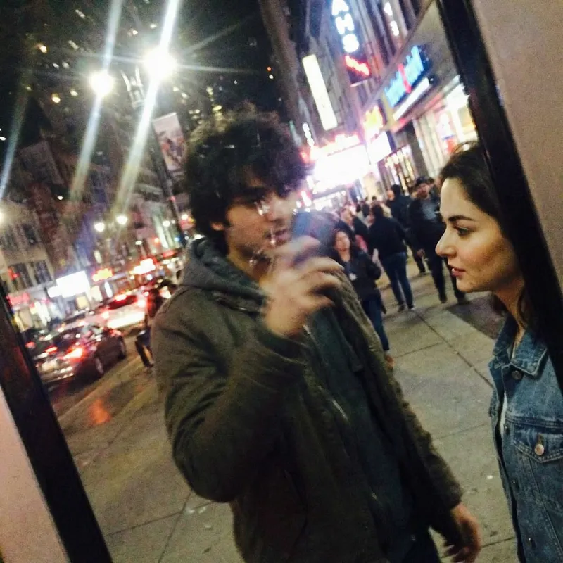 Ordinary iPhone Selfie with Hania Amir | Casual Moments