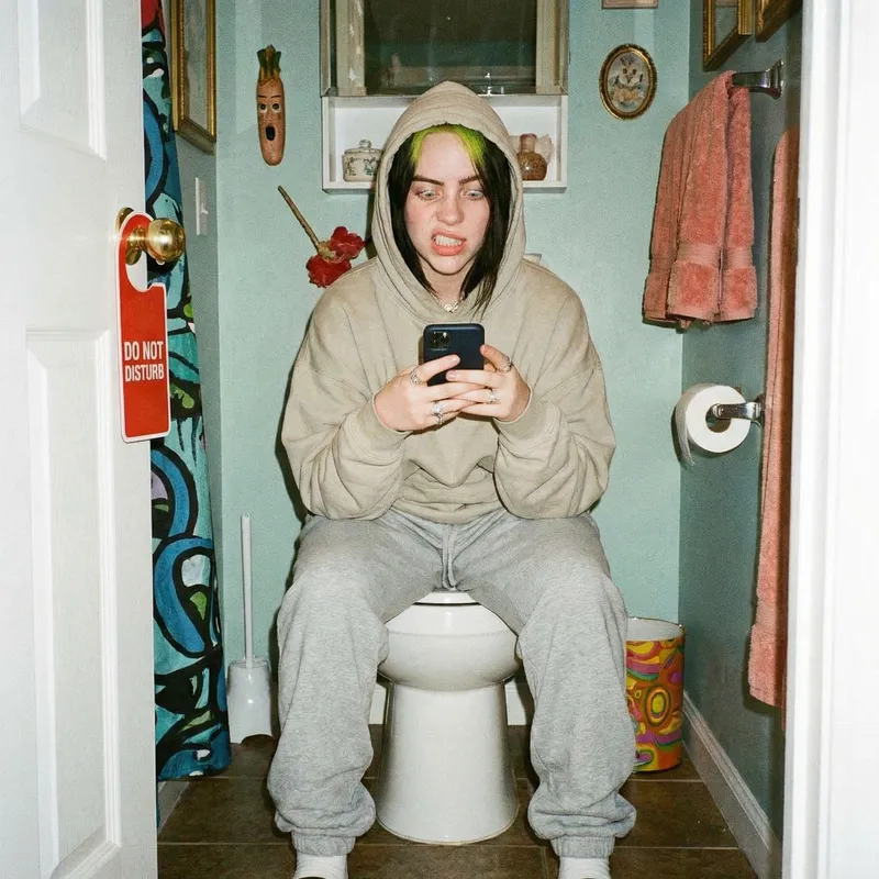 Billie Eilish Pooping: A Funny Moment
