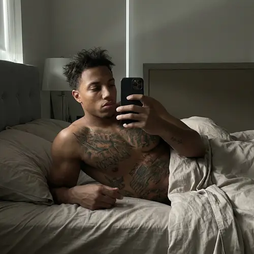 Waking Up in Bed: Morning Selfie Moments