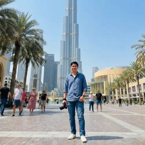 Photo in Front of Burj Khalifa
