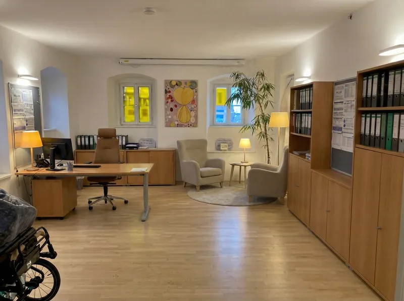 Cozy Consultation Room Design for Two People