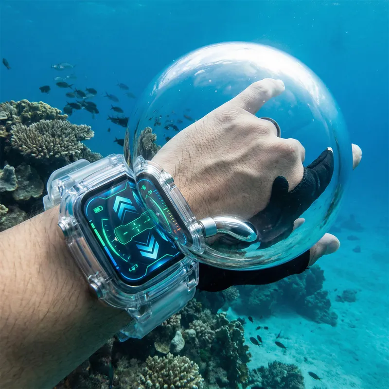 Futuristic Diving Watch with Bubble Technology Futuristic Diving Watch with Bubble Technology