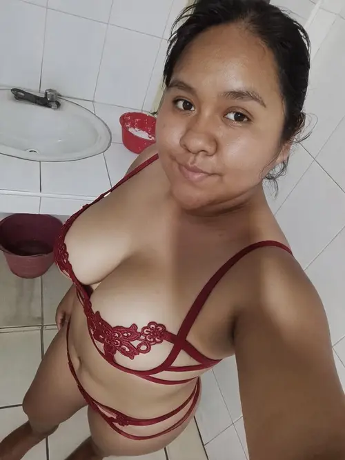 Enhance Your Look: Curvy Lingerie Styles