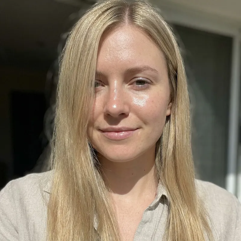 Stunning Blonde Woman Portrait in Natural Daylight