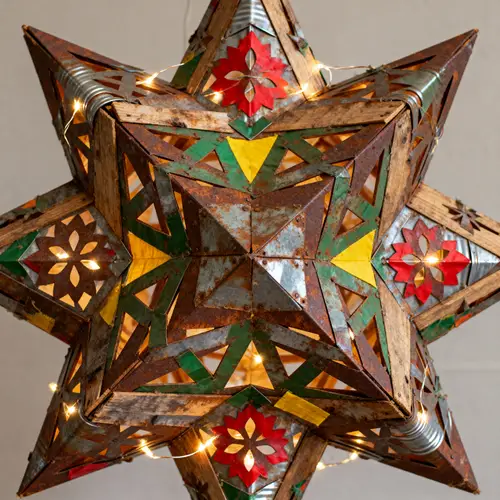 5ft Eco-Friendly Parol Crafted from Recycled Materials