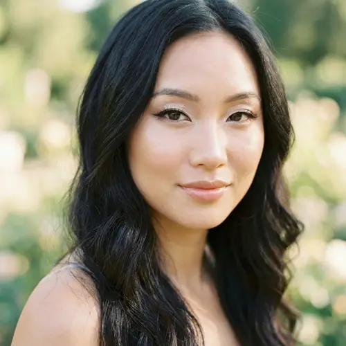 Radiant Asian Model with Striking Features