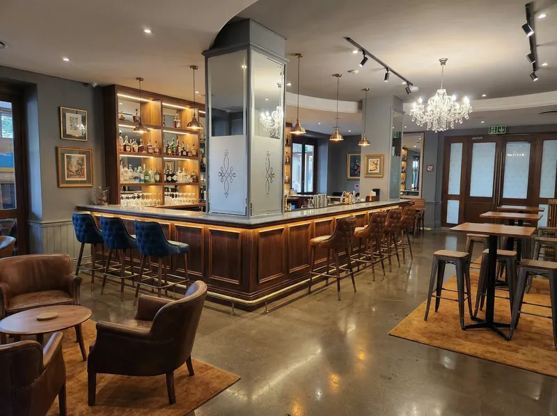 Stylish Bar Layout Ideas for Your Space