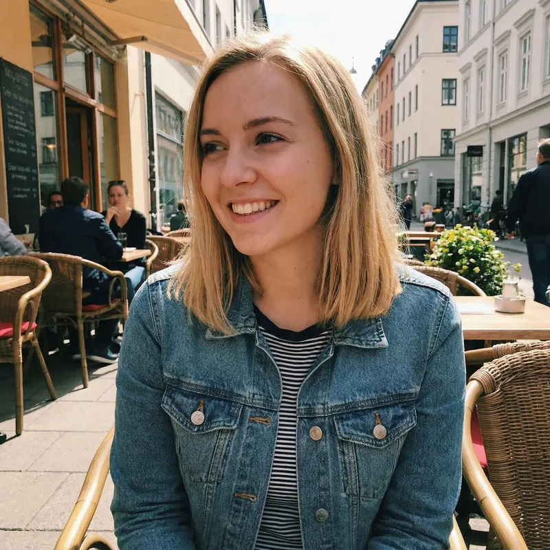 Blonde 19-Year-Old Girl - Trendy Hairstyles