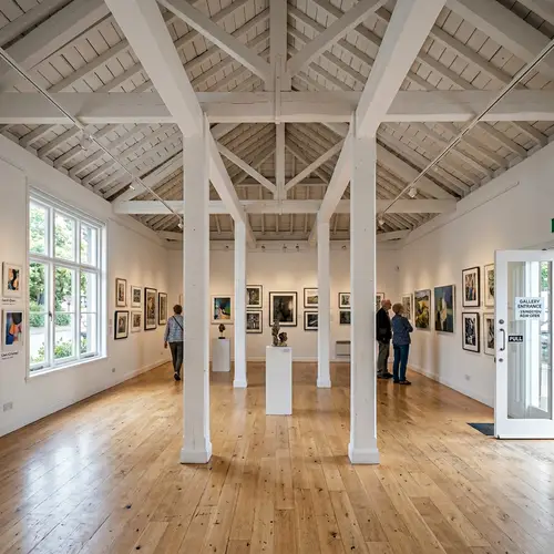 Spacious Room with Exposed Ceiling Beams - Art Exhibition Area