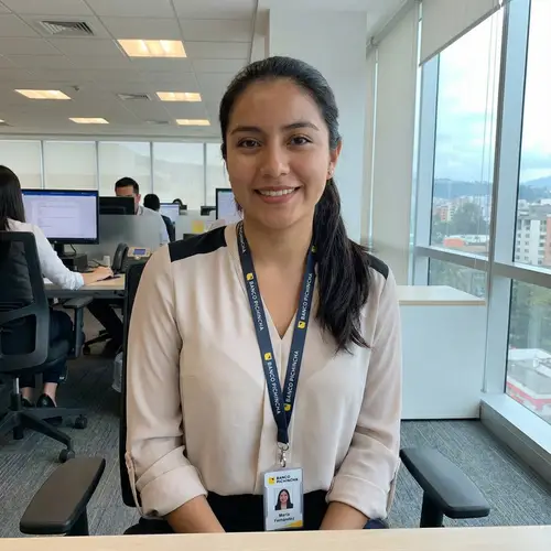 Ecuadorian Woman in Office | María Fernández