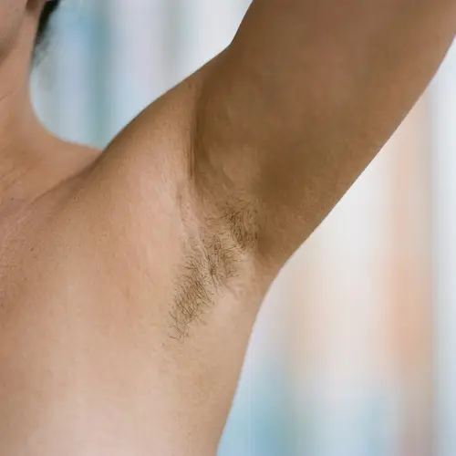 Well-Groomed Underarm Area: A Natural Look