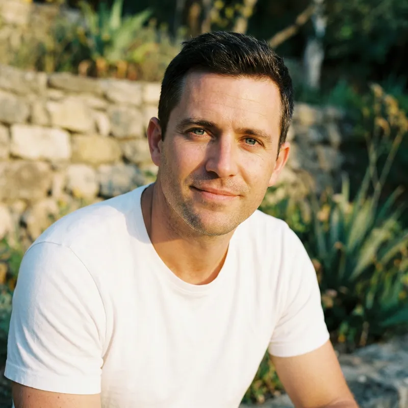 Handsome Caucasian Man with Bright Blue Eyes | Confidence and Approachability