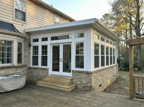 Beautiful 17x21 Feet Sunroom Design Ideas