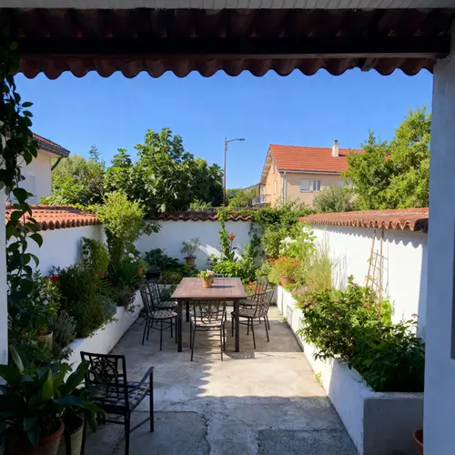 Transform Your Courtyard into a Lush Terrace