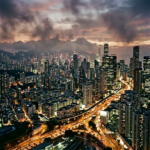 Dusk Cityscape: Elegant Smog Blanket Over Bustling Metropolis