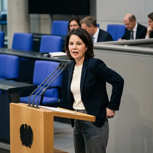 Annalena Baerbock in Parliament: A Memorable Moment