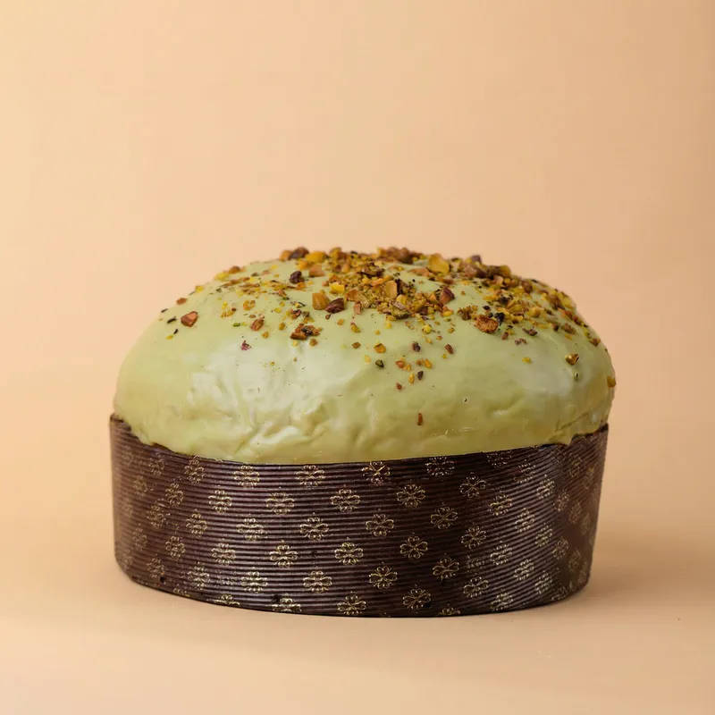 Centralized Cake Design for Perfect Presentation